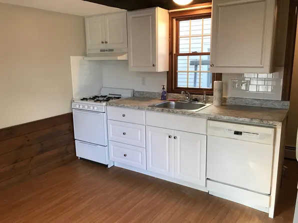 41 English St, Salem, MA 01970