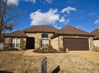 35 Cedar Crest Cv, Jackson, TN 38305