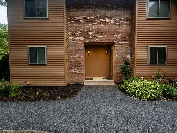 2nd image of 150 Burritt Street #6J