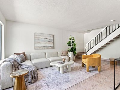 859 W 13th St APT 2, Azusa, CA, 91702