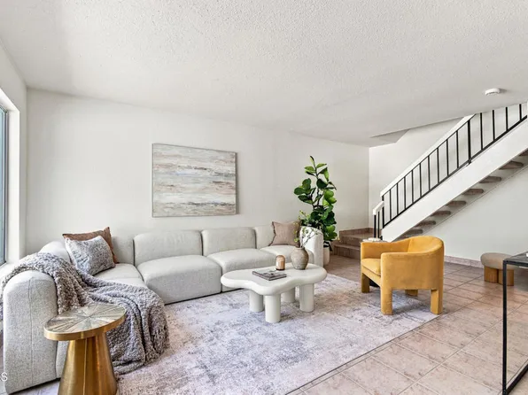 859 W 13th St APT 2, Azusa, CA 91702