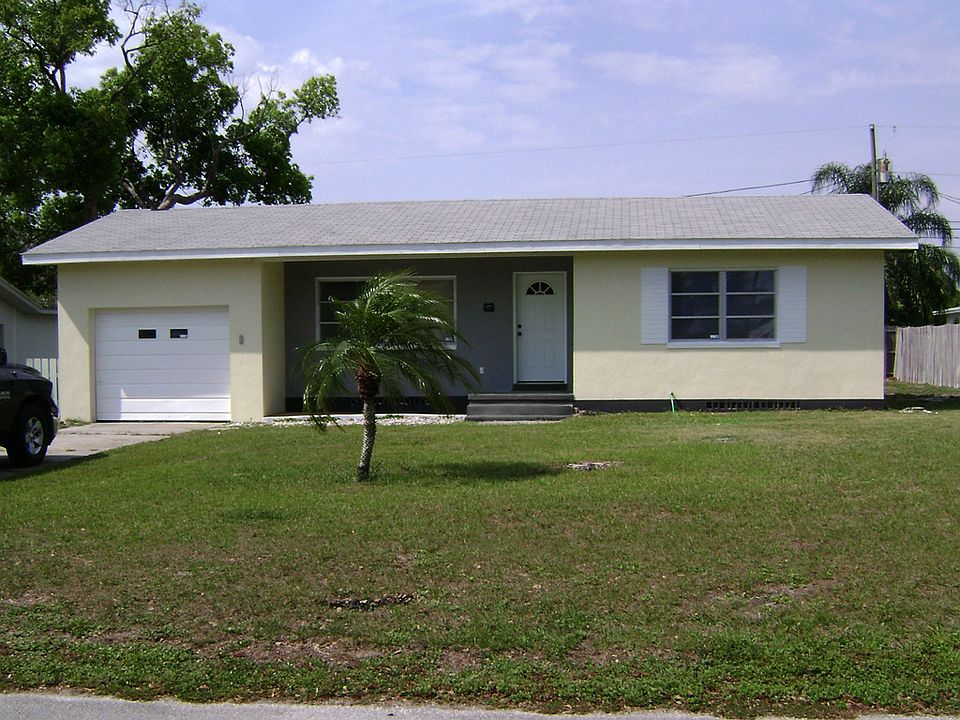 1st image of 1442 Rose St