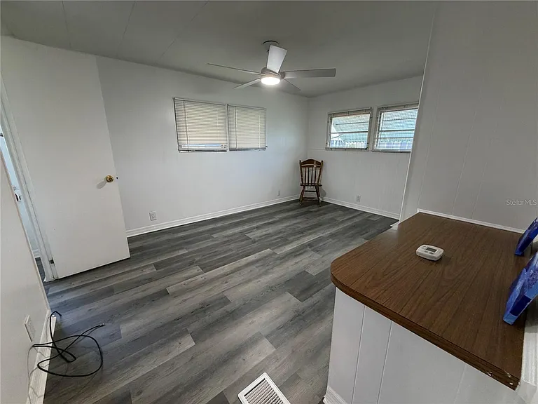 5221 Beechmont Ave — Photo 15