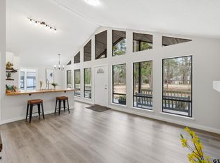 121 Candlelight Cv, Holly Lake Ranch, TX 75765