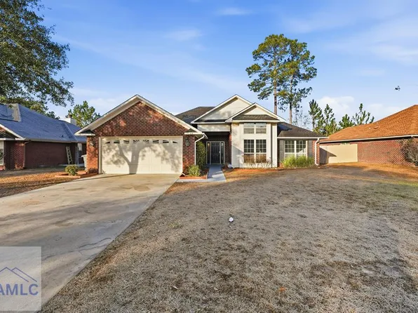 217 Slayton Cir, Hinesville, GA 31313