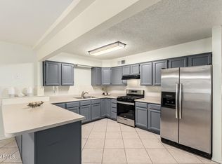 1136 E Caldwell St, Phoenix, AZ 85042