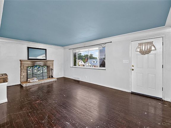 3rd image of 1324 Thurnridge Dr