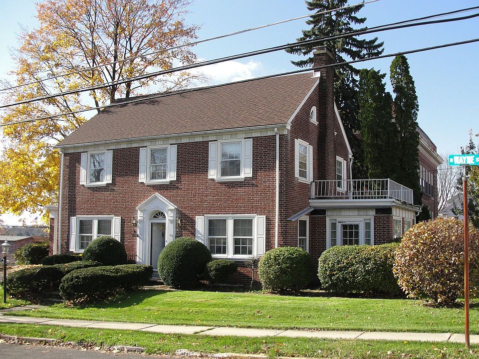 1st image of 131 N Wayne St