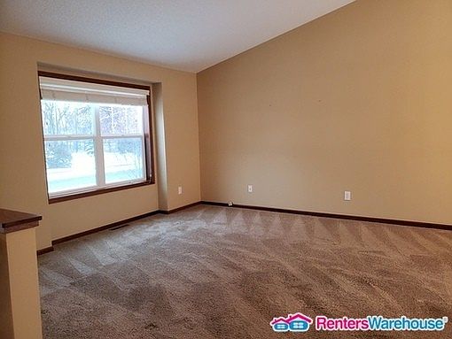 5th image of 12757 Harpers St NE