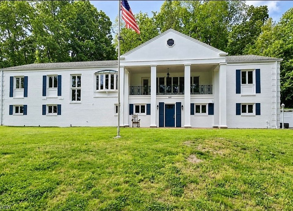 1st image of 885 Sheridan Rd