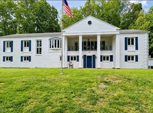 885 Sheridan Rd, Coshocton, OH 43812