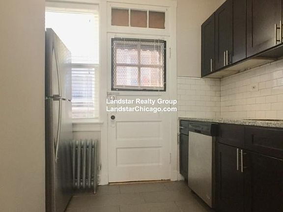 3rd image of 1435 W Lunt Ave #1G