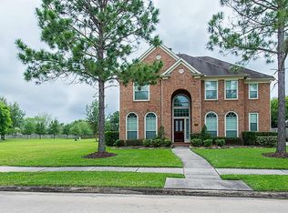 4405 Grove Park Dr, League City, TX 77573