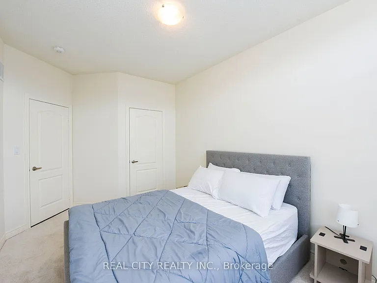38 Silver Meadow Gdns — Photo 26