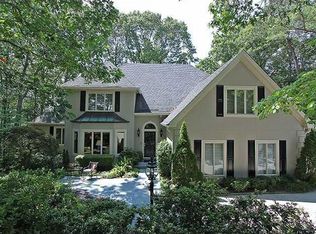 5 Heards Overlook Ct, Sandy Springs, GA 30328