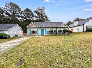 9151 Clubhouse Dr, Riverdale, GA 30274