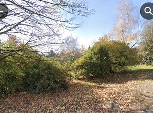 1810 SW Dewitt St, Portland, OR 97239