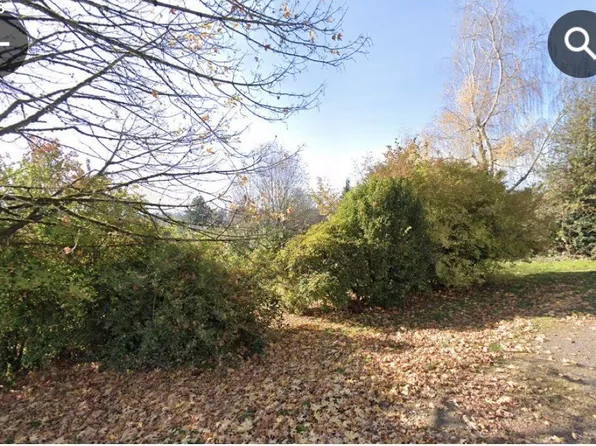 1810 SW Dewitt St, Portland, OR 97239