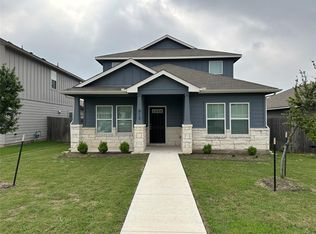 912 Main St, Hutto, TX 78634