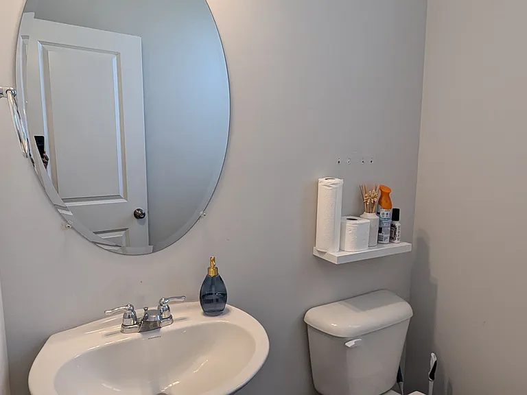 Half bathroom - 2nd floor
