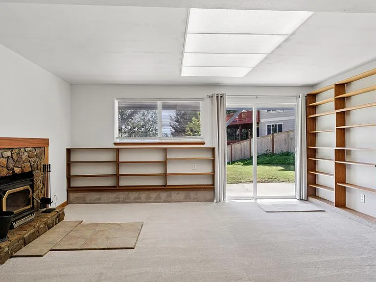 Downstairs Bonus Room with built-in shelving