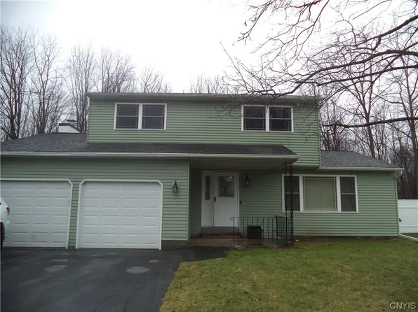 8047 Stepping Stone Ln, Liverpool, NY 13090
