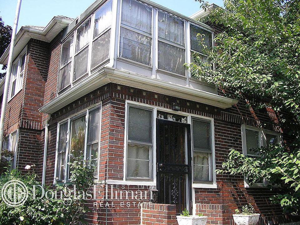 1st image of 96-01 24th Ave #0