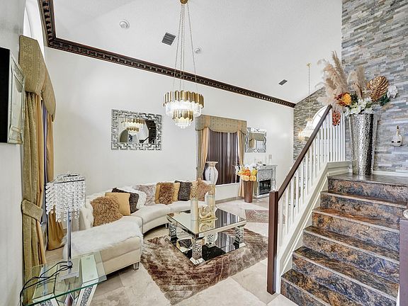 3rd image of 7630 Normande Court