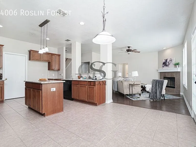14006 Roslin Frst — Photo 7