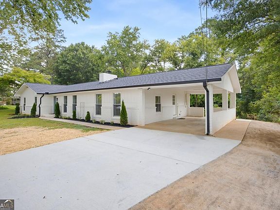 2nd image of 546 Fieldwood Dr NW