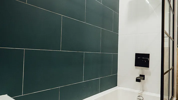 Rented by Nooklyn NYC LLC | media 24