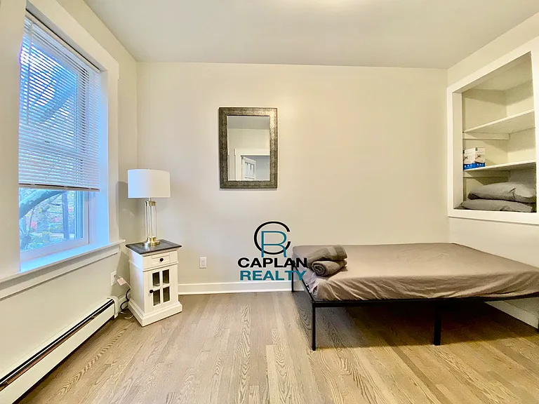 335 Saint John St #B — Photo 7