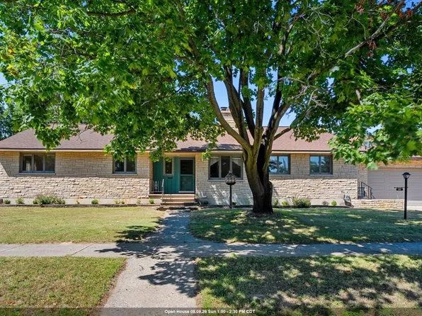 357 Jefferson St, Oconto, WI 54153