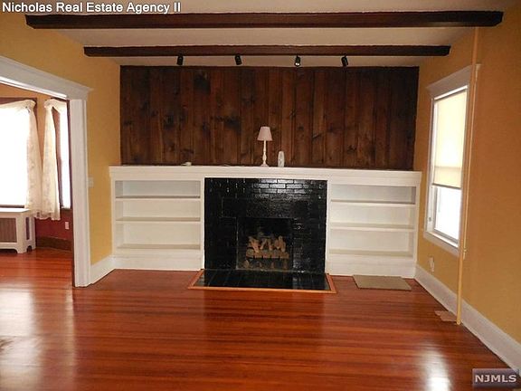 4th image of 24 Athenia Ave