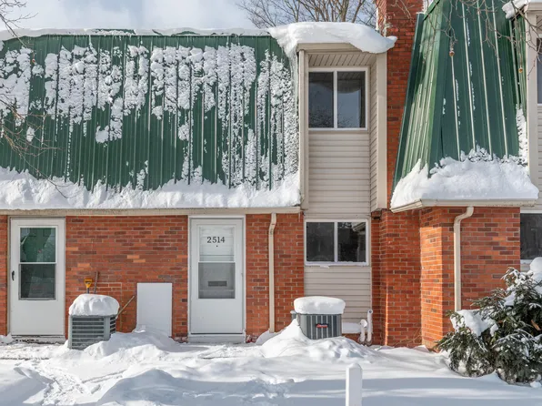 2514 Townhouse Ln, Kalamazoo, MI 49001