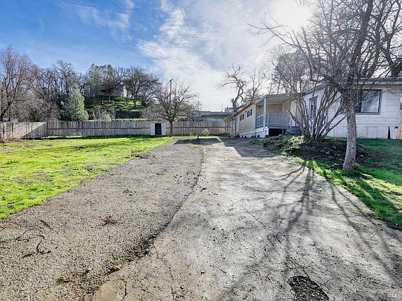 2nd image of 9572 Bell Avenue