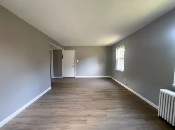 Shaker Apartments, 10306 Shaker Blvd #Cf80a247e, Cleveland, OH 44104