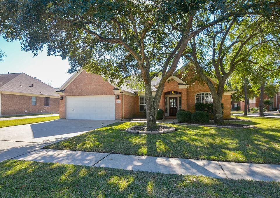 Welcome Home to 23127 N. Warmstone Way