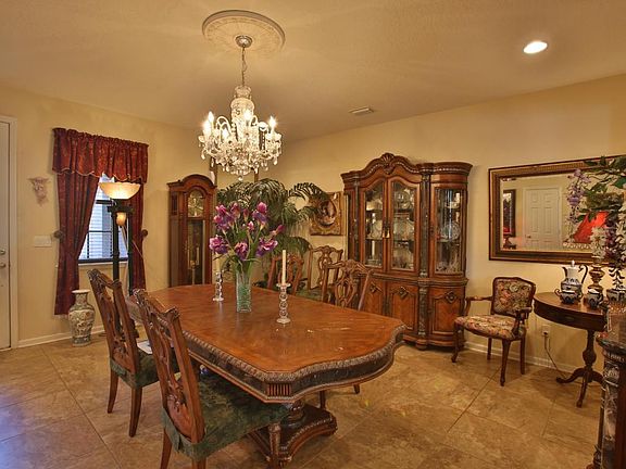 5th image of 121 Tuscany Chase Dr