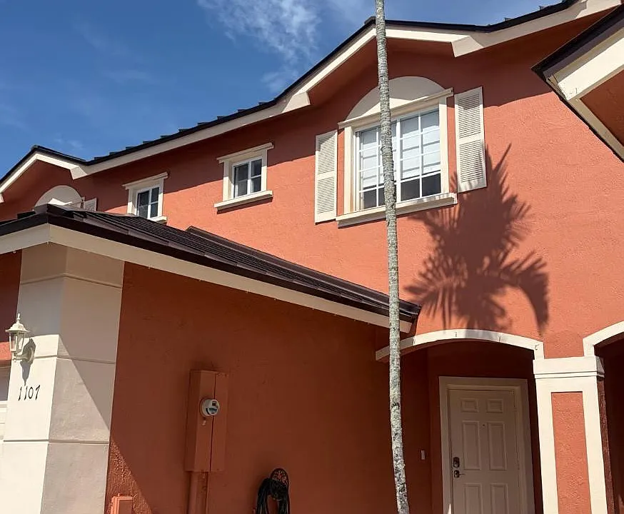 1107 NW 100th Ave