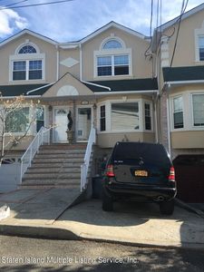 102 Pitney Ave, Staten Island, NY, 10309