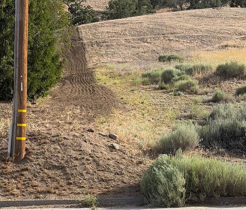 2nd image of 0 Cumberland Rd Lot 8