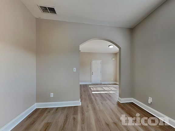 3rd image of 4556 Bellemeade Dr