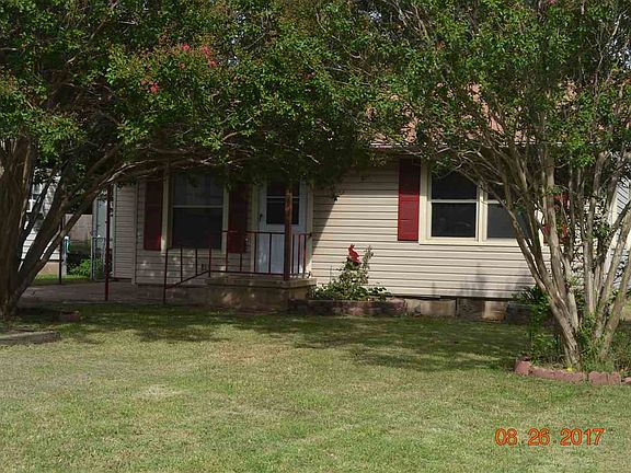 2nd image of 305 S Fernwood Ave