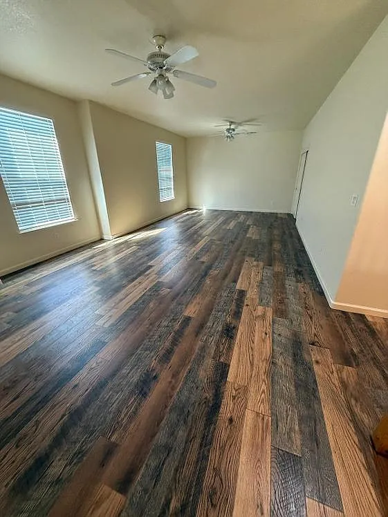 3 bed, 3.5 bath, 3184 sqft, $2,700 — Photo 2