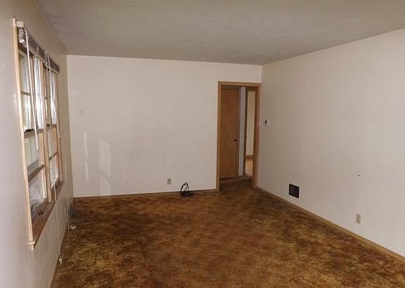 3rd image of 1709 Sheridan St