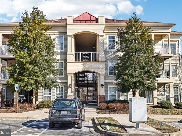18711 Sparkling Water Dr #10-B, Germantown, MD 20874