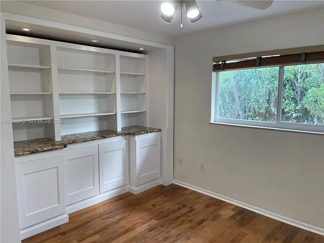 7940 SW 173rd Ter — Photo 5