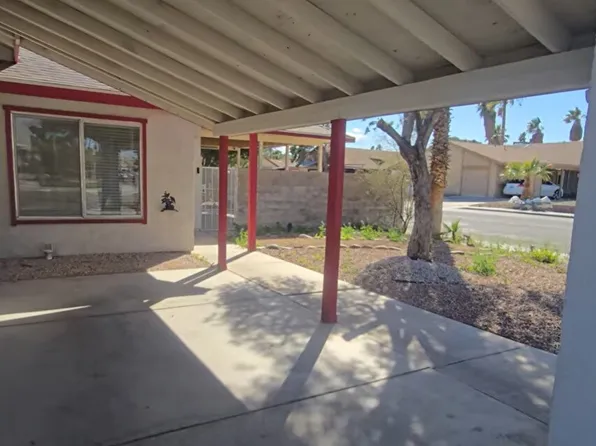 7055 Sylvan Oak Dr, Las Vegas, NV 89147