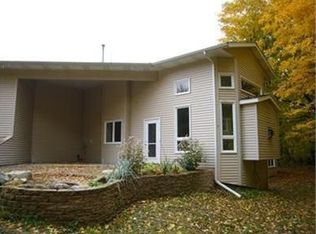 13941 S Alger Ave, Grant, MI 49327